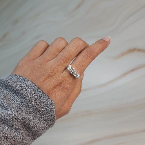 14Kt Gold 2 Ct 3 Stones Lab Grown Diamond Ring