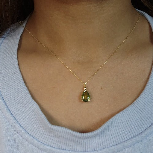 14Kt Gold Peridot Teardrop Pendant