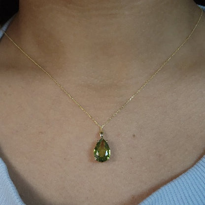 14Kt Gold Peridot Teardrop Pendant