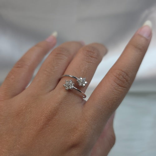 14Kt Gold 0.28 Ct Double Flower Star Diamond Ring