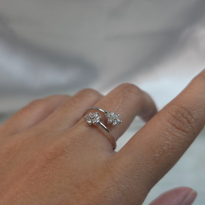 14Kt Gold 0.28 Ct Double Flower Star Diamond Ring