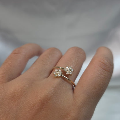 14Kt Gold 0.28 Ct Double Flower Star Diamond Ring
