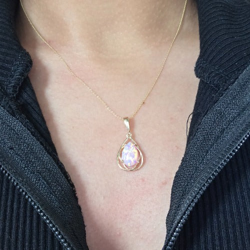 14Kt Gold Pink Opal Pear Teardrop Design Pendant Necklace