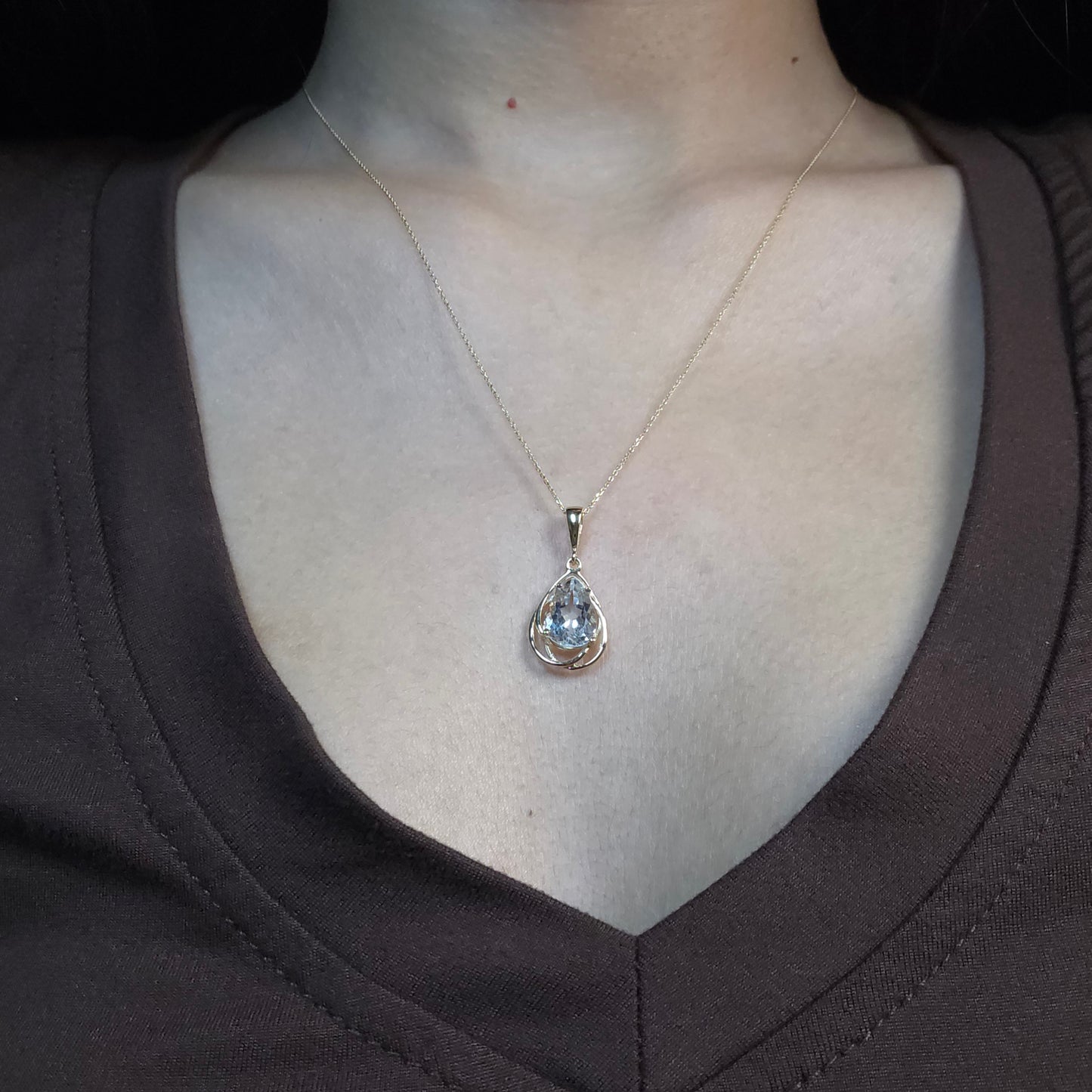 14Kt Gold 2 Ct Natural Aquamarine Pear Teardrop Design Pendant Necklace