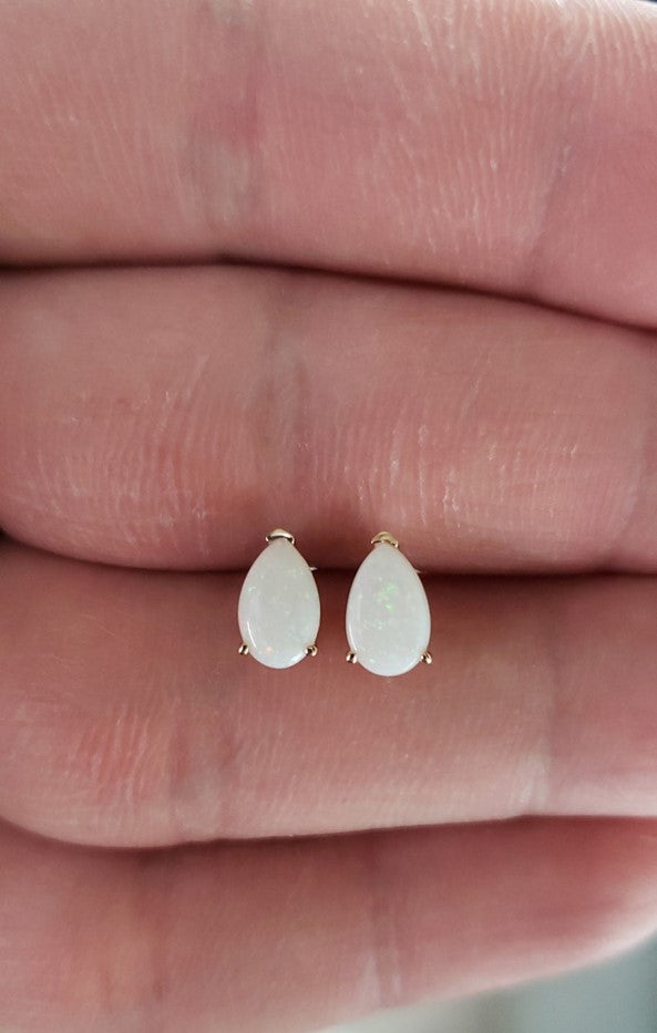 14Kt Gold Natural Opal Teardrop Pear Shape Stud Earrings