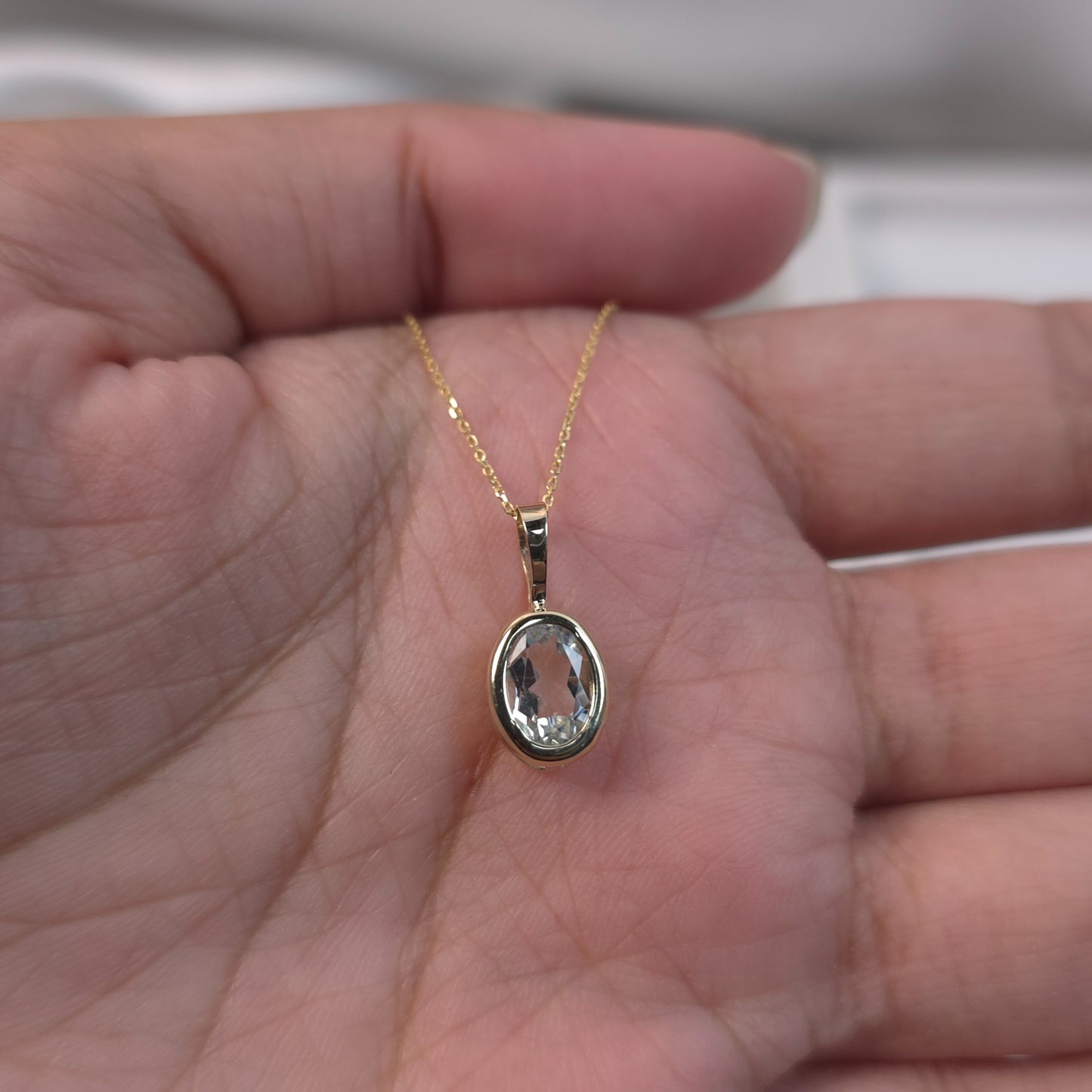 14Kt Gold Genuine Aquamarine Oval Bezel Pendant Necklace