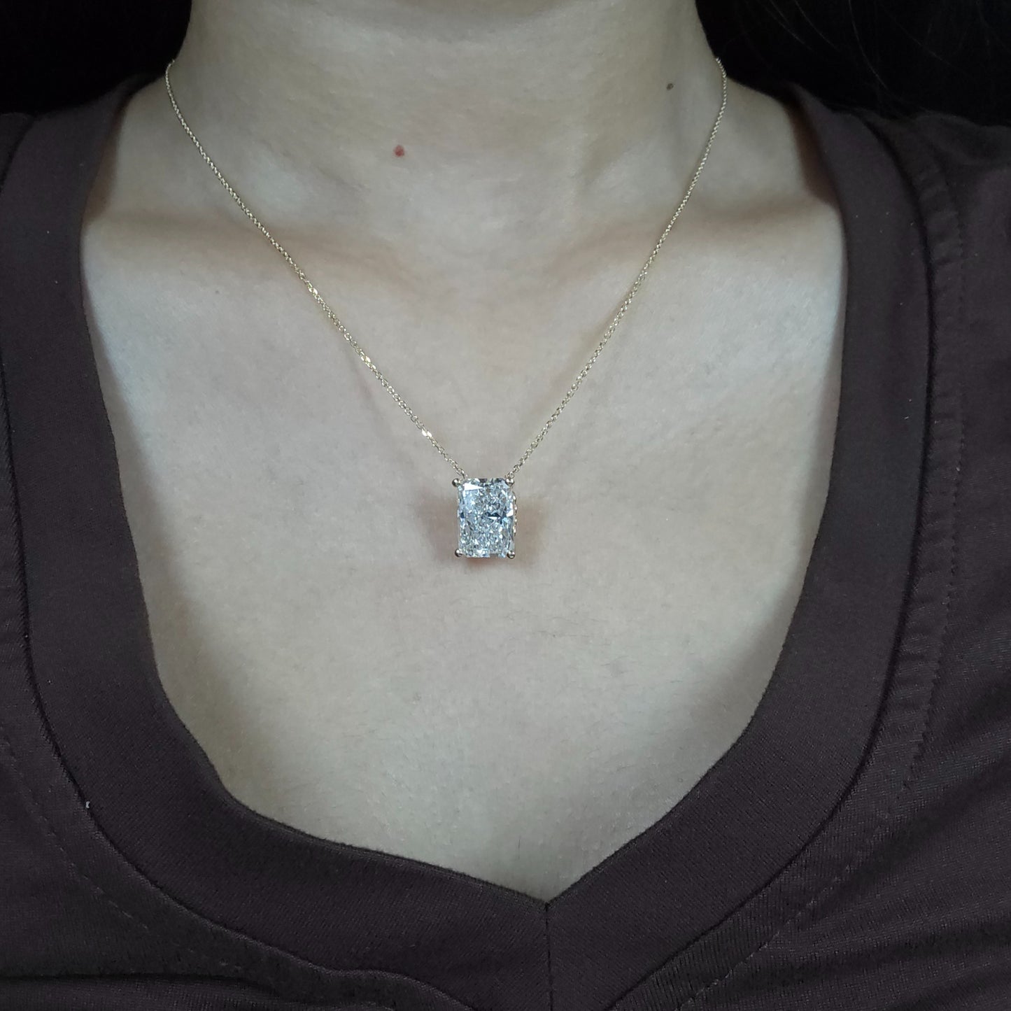 14Kt Gold 4.90 Ct IGI Certified Lab Grown Radiant Cut Diamond Pendant