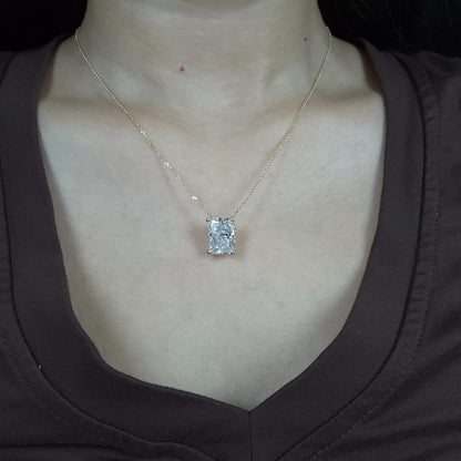 14Kt Gold 4.90 Ct IGI Certified Lab Grown Radiant Cut Diamond Pendant