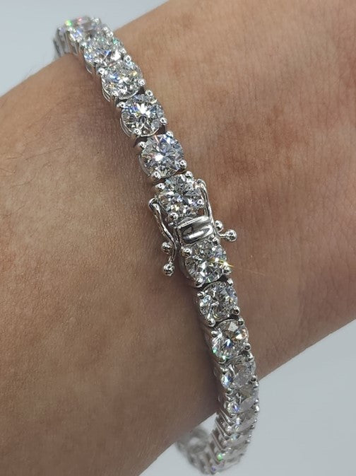 14Kt Gold 16.20 Ct Lab Grown Diamond Tennis Bracelet