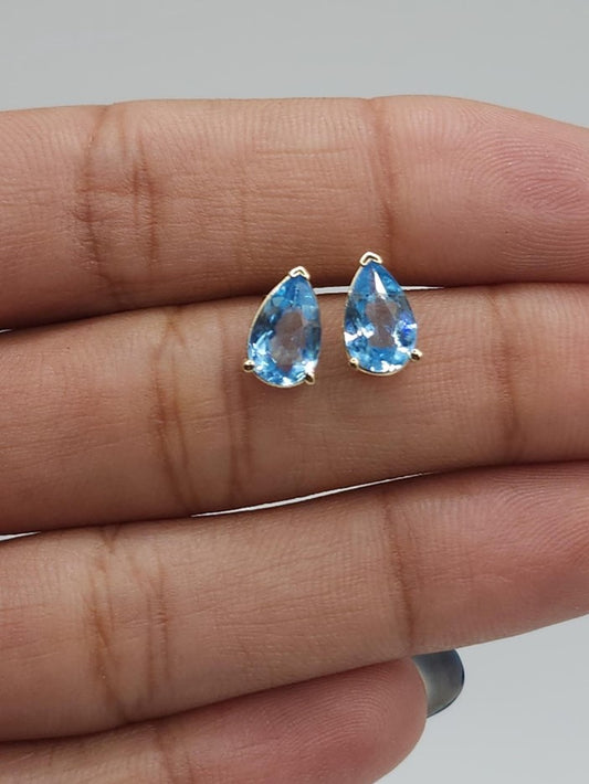 14Kt Gold Blue Topaz Teardrop Pear Shape Stud Earrings