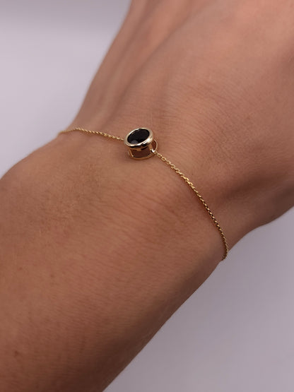 14Kt Gold Blue Sapphire Round Bezel Bracelet