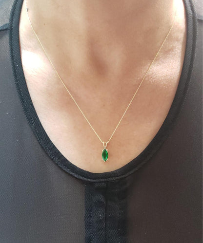 14Kt Gold Emerald Marquise Pendant Necklace