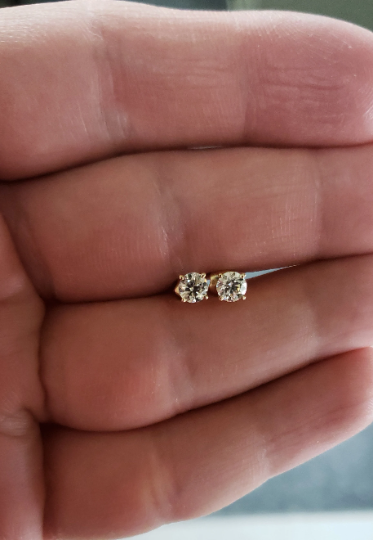 14Kt Gold 0.60 Ct Lab Grown Diamond Earrings