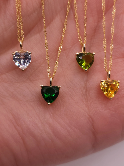 14Kt Gold Peridot Heart Pendant Necklace