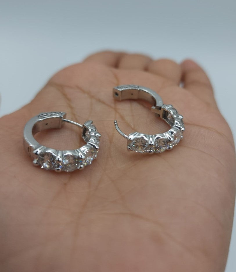 14Kt Gold 5 Ct Lab Grown Diamond Huggie Hoop Earrings