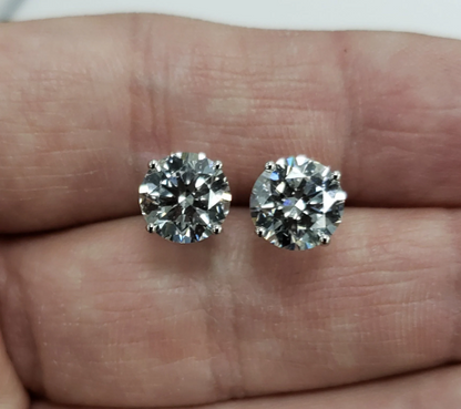 14Kt Gold 8 Ct Lab Grown Diamond IGI Certified Stud Earrings