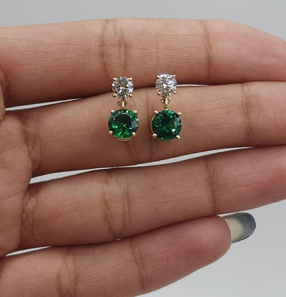 14Kt Gold Emerald & Lab Grown Diamond Round Stud Earrings