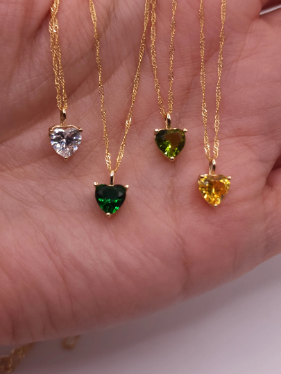 14Kt Gold Peridot Heart Pendant Necklace