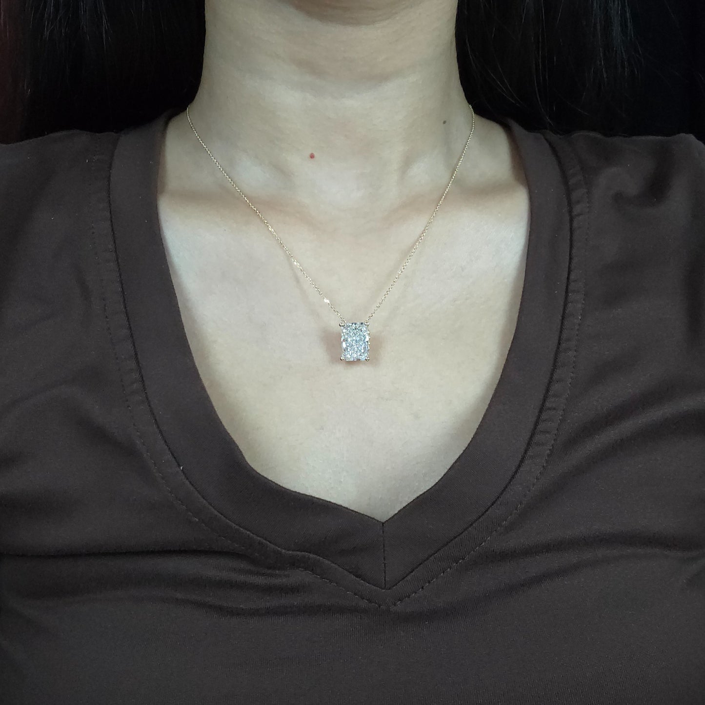 14Kt Gold 4.90 Ct IGI Certified Lab Grown Radiant Cut Diamond Pendant