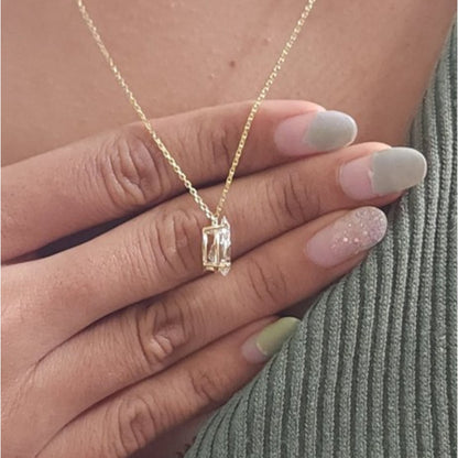 14Kt Gold 3 Ct IGI Certified Pear Shape Lab Grown Diamond Solitaire Pendant