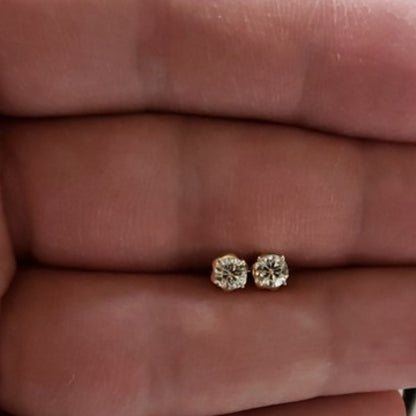 0.20 Ct Lab Grown Diamond Stud Earrings .925 Sterling Silver