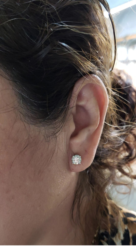 14Kt Gold 2 Ct VS2 F Lab Grown Diamond IGI Certified Round Stud Earrings
