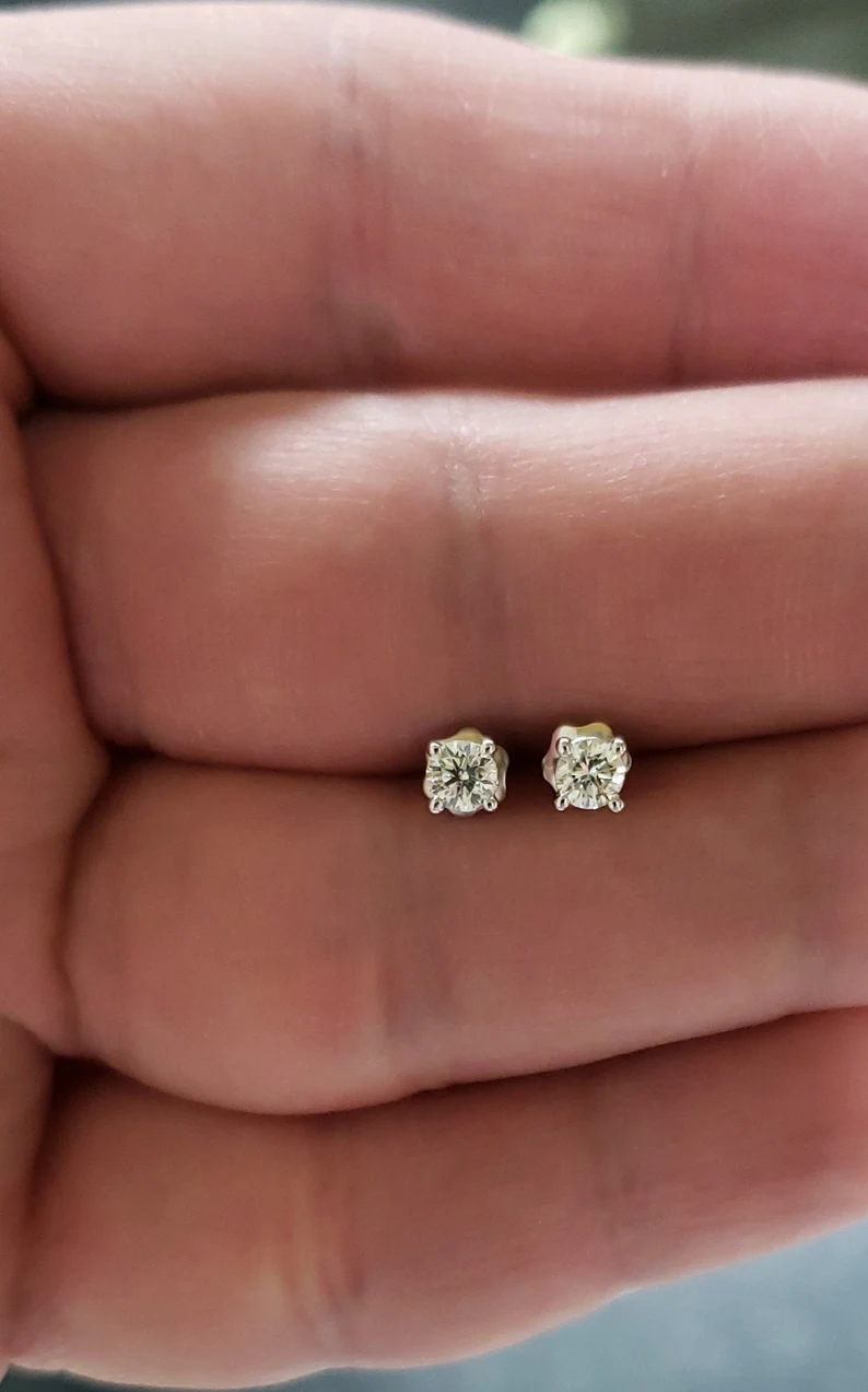 14Kt Gold 0.25 Ct Lab Grown Diamond Earrings