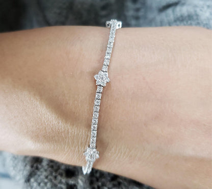 14Kt Gold 2.06 Ct Lab Grown Diamond Flower Tennis Bracelet
