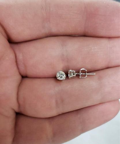 14Kt Gold 0.50 Ct Genuine Natural Diamond Round Stud Earrings