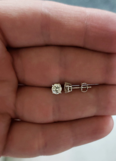14Kt Gold 0.80 Ct Lab Grown Diamond Earrings