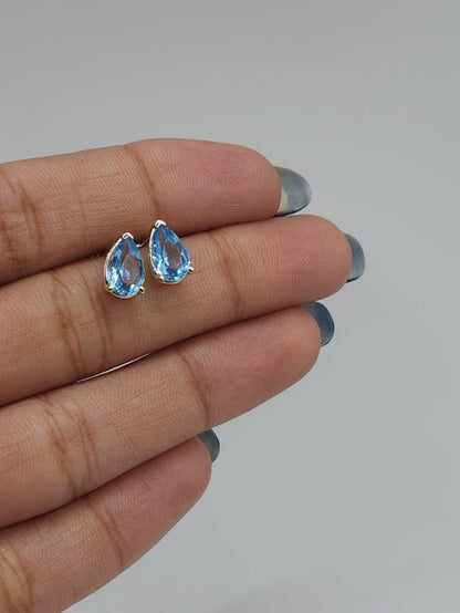 14Kt Gold Blue Topaz Teardrop Pear Shape Stud Earrings