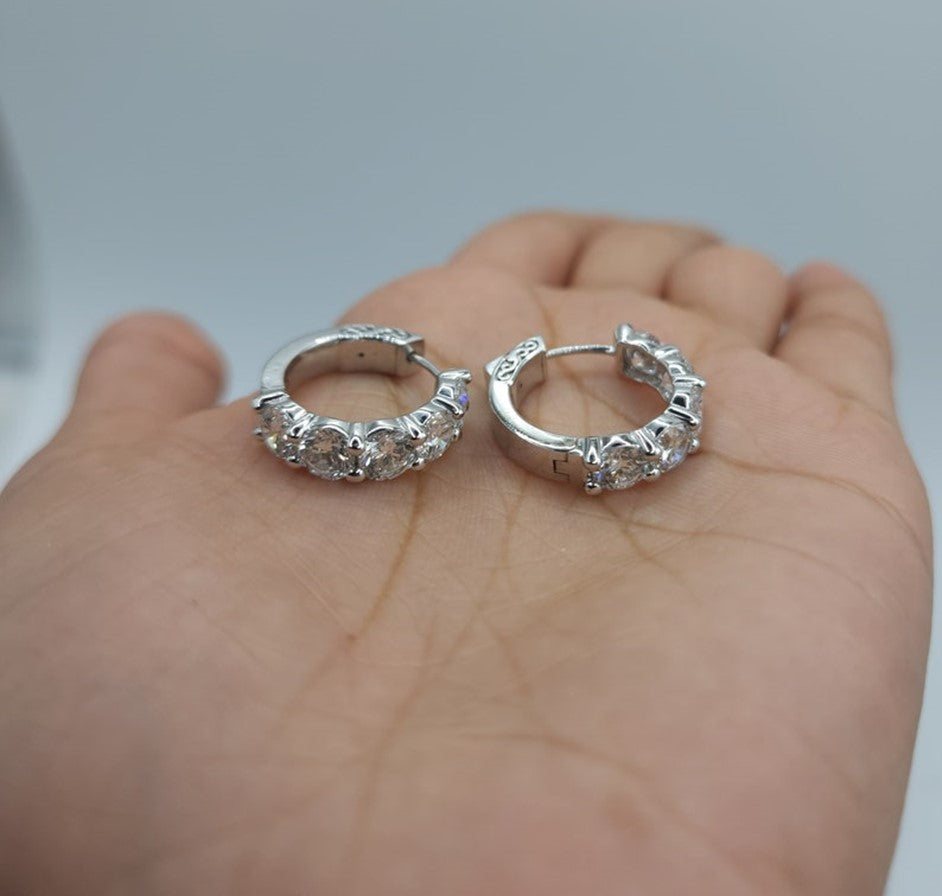 14Kt Gold 5 Ct Lab Grown Diamond Huggie Hoop Earrings