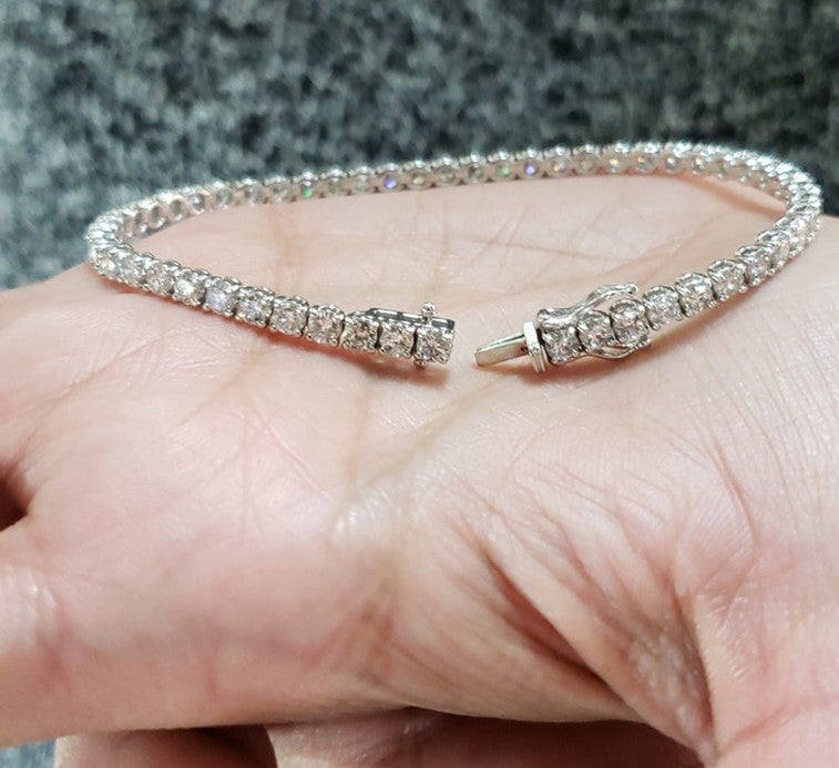 14Kt Gold 5 Ct Lab Grown Diamond Tennis Bracelet