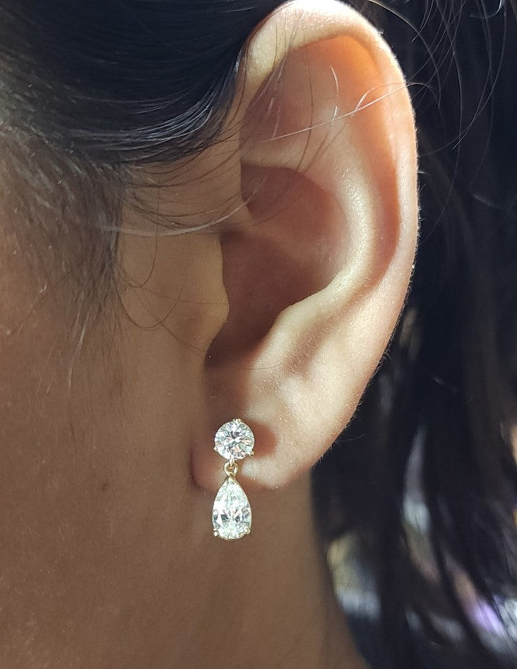 14Kt Gold Prong Ct Stone Pear Round Earrings Lab Grown