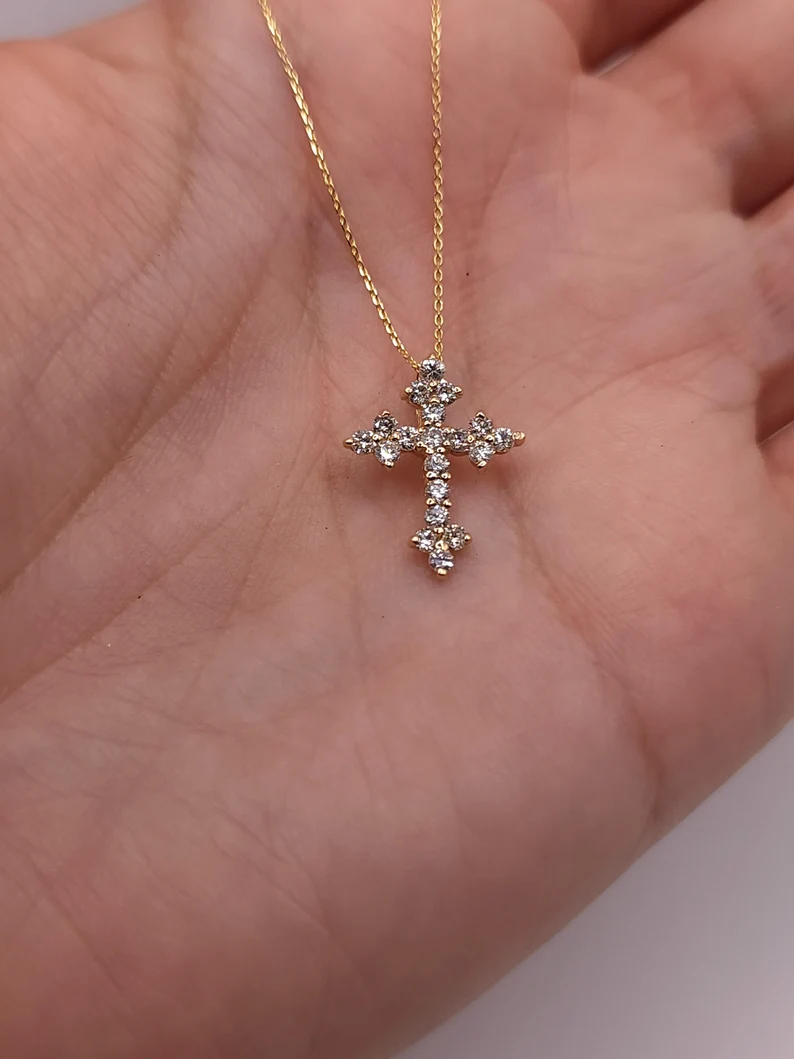 14Kt Gold 0.38 Ct Lab Grown Diamond Cross Pendant Necklace