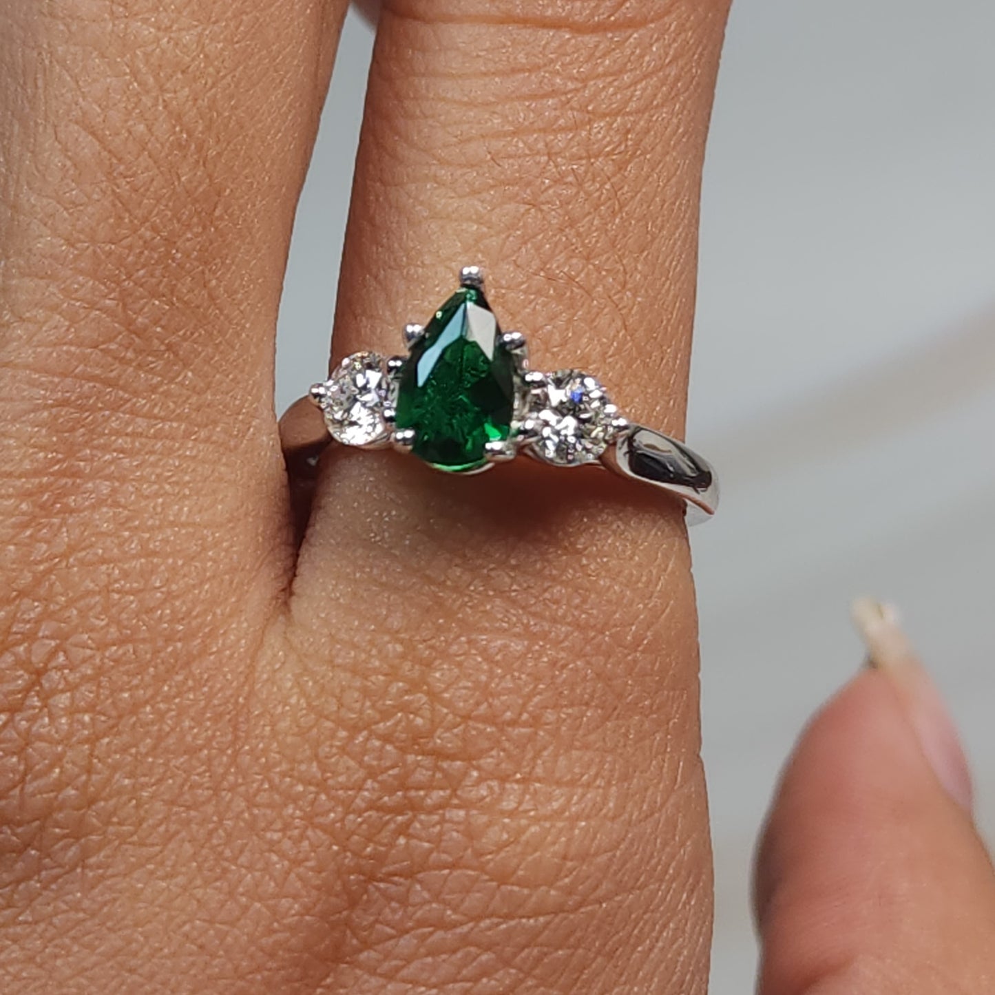 Simulated Emerald & Lab Grown Diamond Pear Round ring .925 Sterling Silver