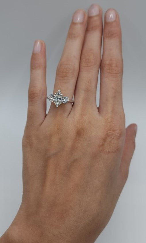 14Kt Gold Ct Lab Grown Diamond Marquise Stone Engagement Ring