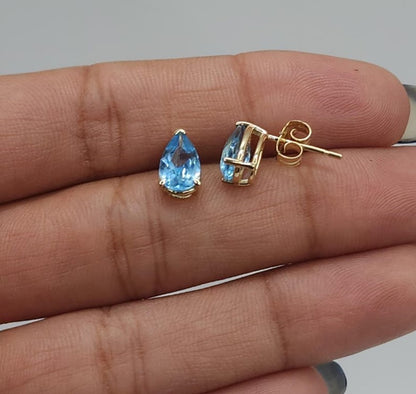 14Kt Gold Blue Topaz Teardrop Pear Shape Stud Earrings