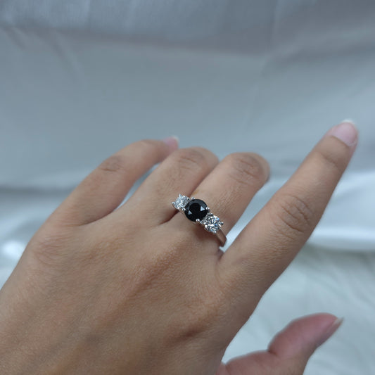 Natural Black Onyx & 1Ct Lab Grown Diamond Round ring .925 Sterling Silver