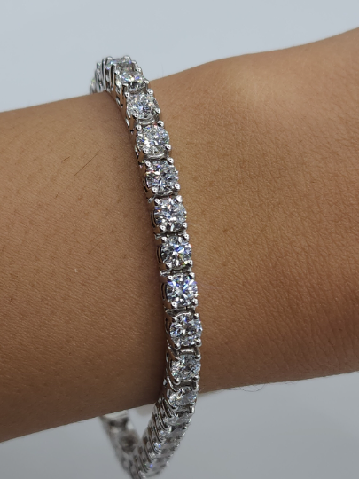 14Kt Gold 10 Ct Lab Grown Diamond Tennis Bracelet