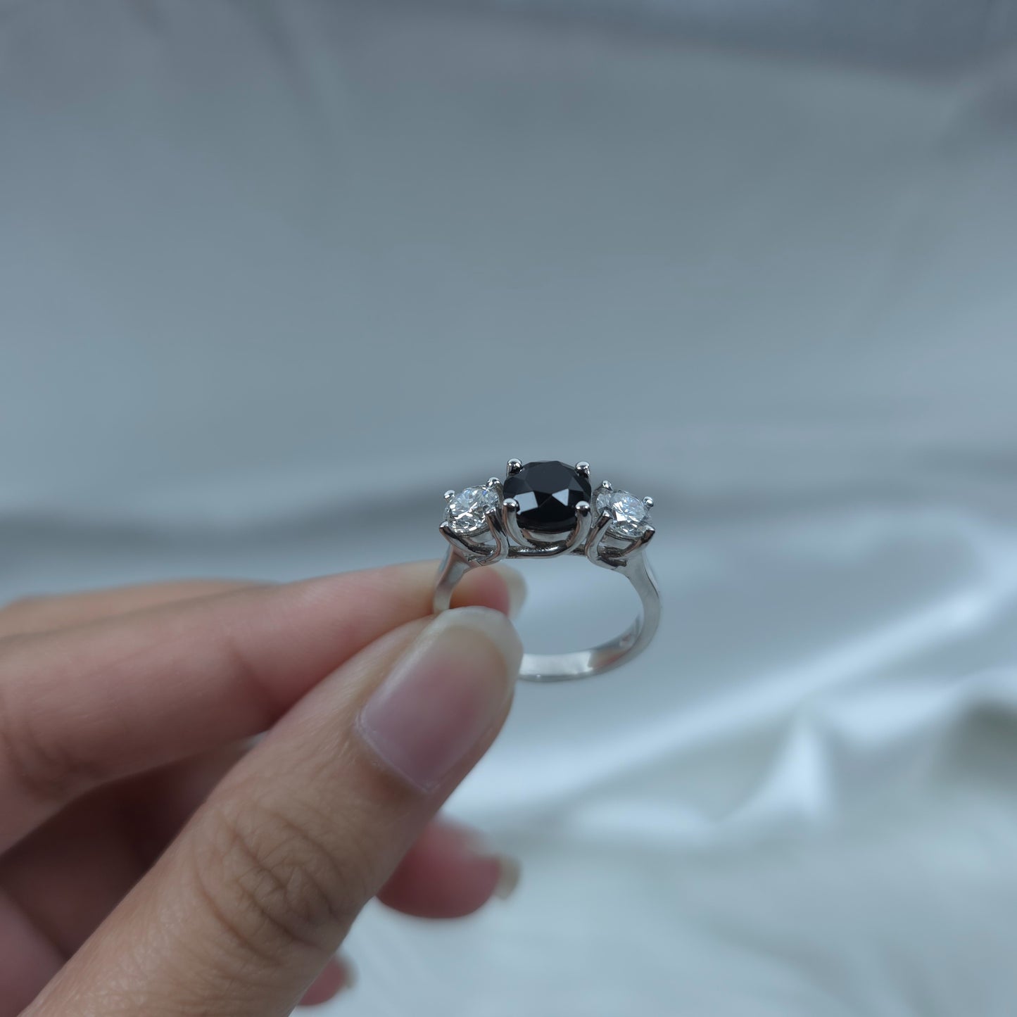Natural Black Onyx & 1Ct Lab Grown Diamond Round ring .925 Sterling Silver