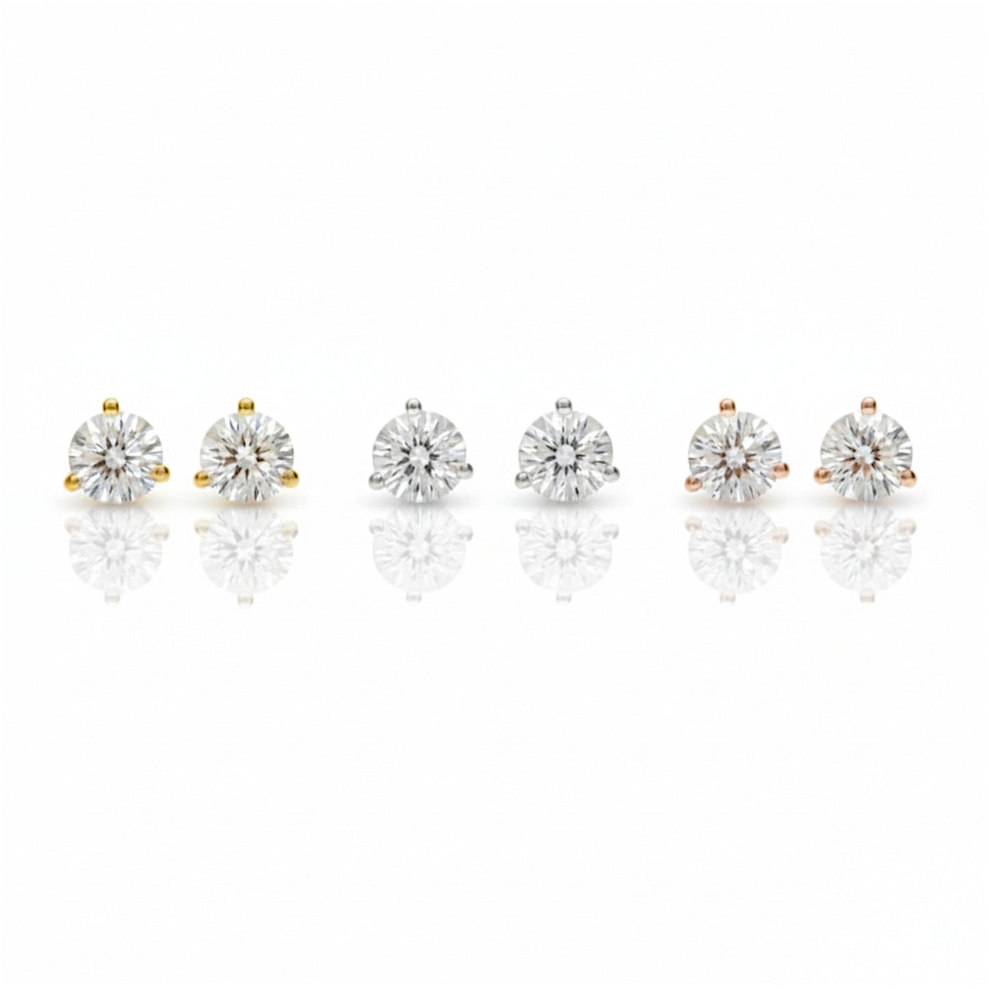 14Kt Gold 3 Prong Martini 0.15Ct Lab Grown Diamond Stud Earrings