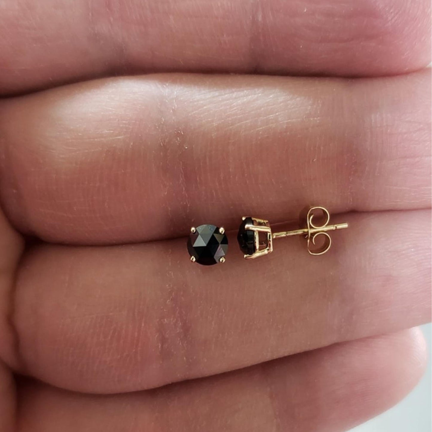 14Kt Gold 0.75 Ct Rose Cut Black Diamond Round Stud Earrings