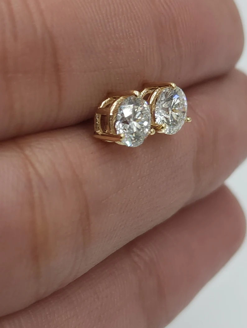 14Kt Gold 1 Ct Lab Grown Diamond Round 3 prongs Stud Earrings