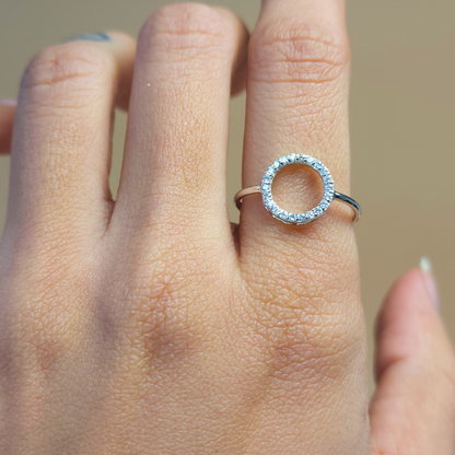 14Kt Gold Genuine Natural Diamond Open Circle Design Ring