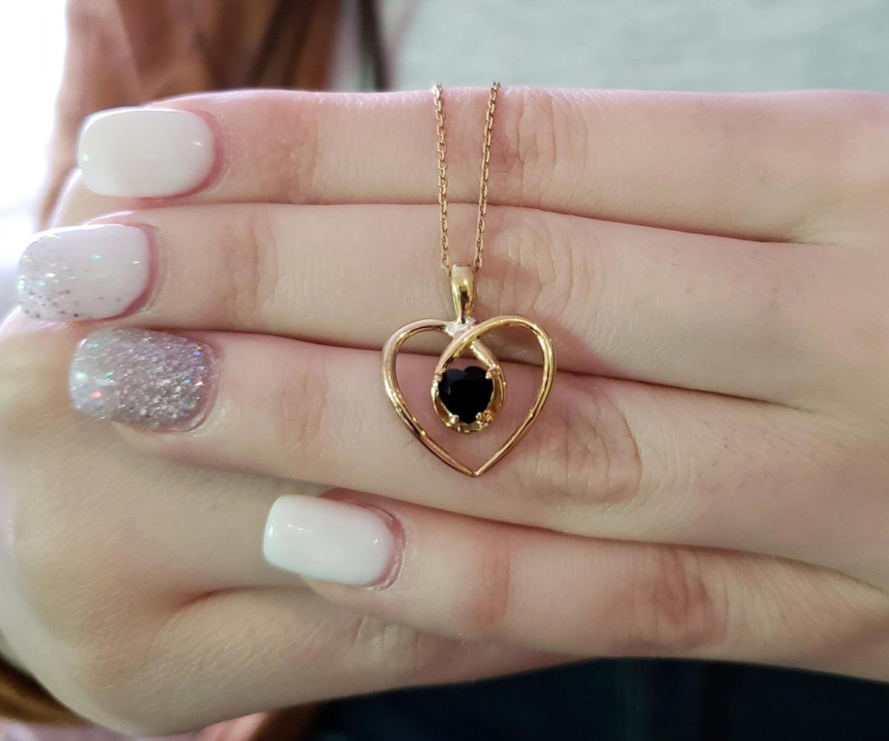 14Kt Gold Genuine Black Onyx Heart Design Pendant Necklace
