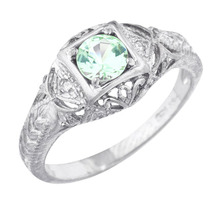 14Kt Gold Green Sapphire & Diamond Design Round Ring