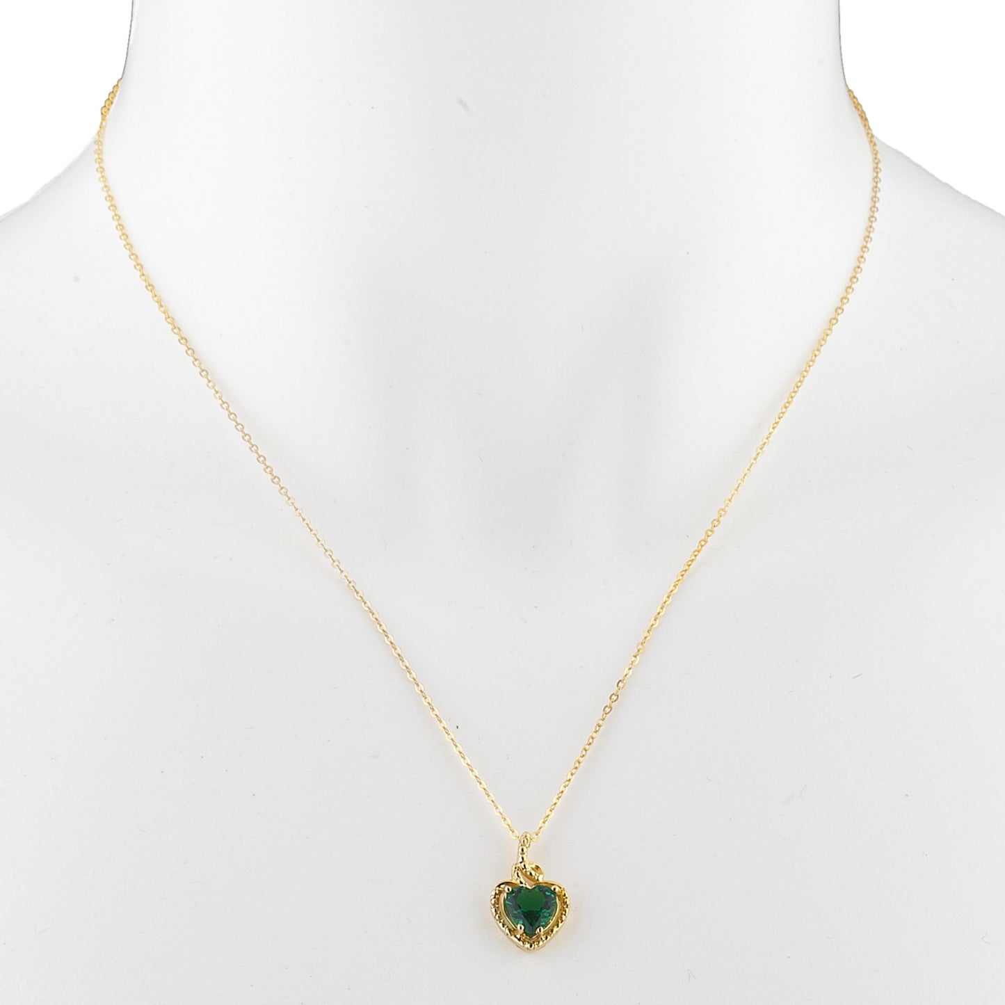 14Kt Gold Emerald Heart Design Pendant Necklace