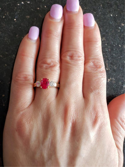 14Kt Gold 2 Ct Created Ruby & Zirconia Oval Ring