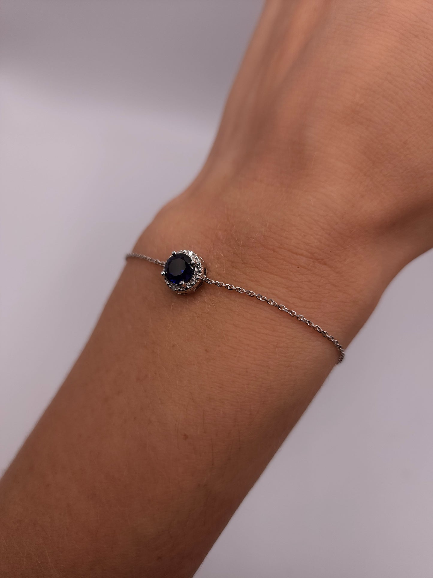 14Kt Gold Blue Sapphire & Diamond Round Bracelet